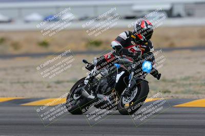 media/Jan-14-2023-SoCal Trackdays (Sat) [[497694156f]]/Turn 4 Set 2 (1030am)/